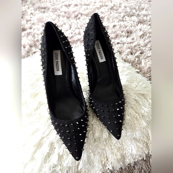 Steve Madden Black Studded Heels - Picture 1 of 4